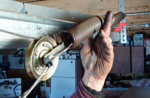 Place the extension spring.