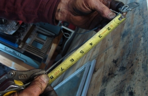 Measure the distance on the cable.