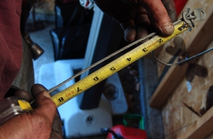 Measure the cable.